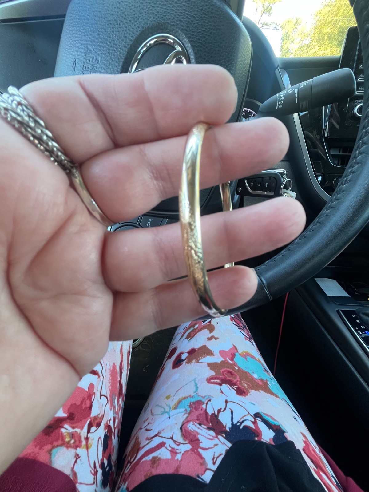 14k solid gold bangle bracelet - image 3