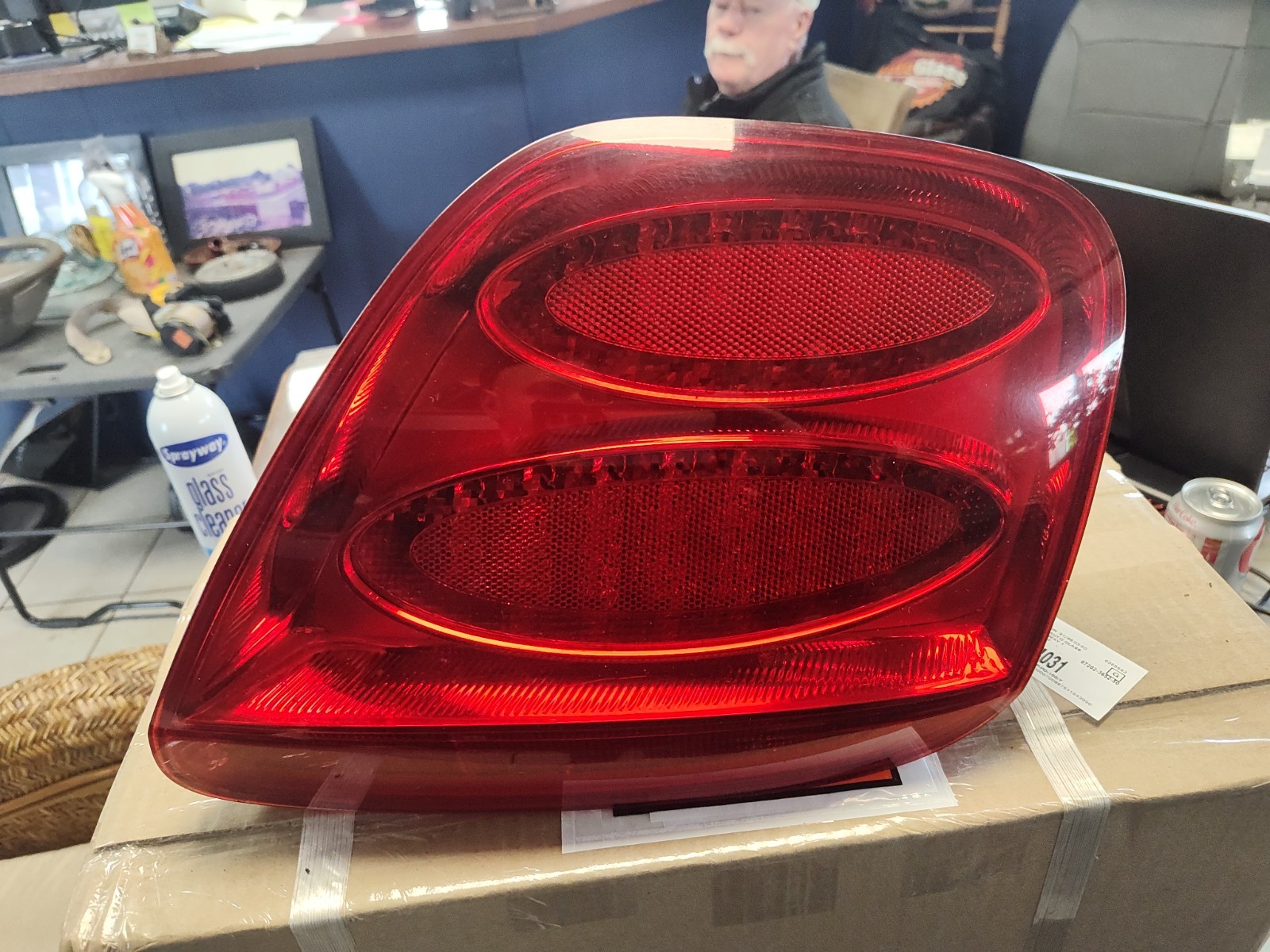 2005-10 BENTLEY CONTINENTAL GT GTC PASSENGER SIDE TAIL LIGHT