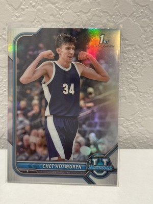 2021-22 Bowman University - Chet Holmgren #38 Refractor Flexing (RC)