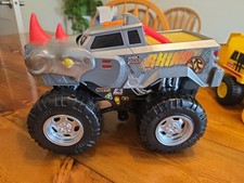 Toy State Road Rippers Rhino Truck with Lights Sounds Speed Running.