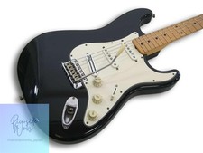 Fender Stratocaster Type ST Type Electric Guitar Used