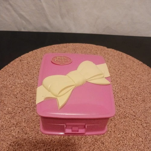 Vintage Bluebird Polly Pocket 1994 Star Bright Dinner Party compact w/doll works