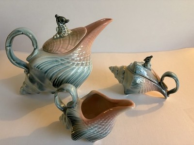 Hull Ebb Tide Conch Shell Seahorse 5 Pc Tea Set Turquoise/Pink Pot Creamer Sugar
