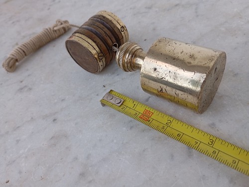 Bloque de nivel vertical Bob Mason de plomada cilindro pequeño de 2,5" de latón de colección con anillos de latón - Imagen 14 de 16