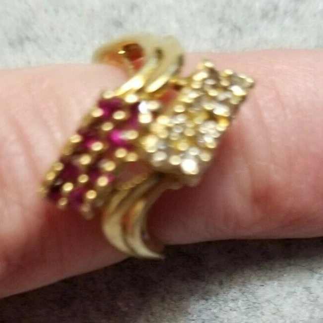 18K Gold Pink Topaz  Diamonds Cocktail Ring Size 4.5   -  4.7 grams - Image 4 of 4