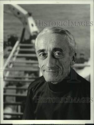 Jacques-Yves COUSTEAU) • Reportage photographique des établissements