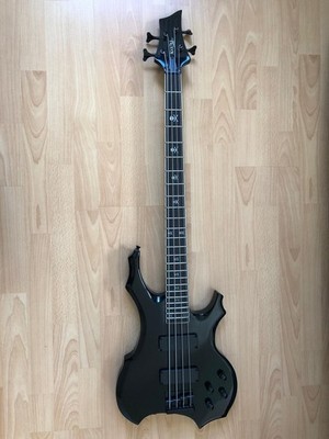 Rocktile Pro BB104-B BattleBone E-Bass Black
