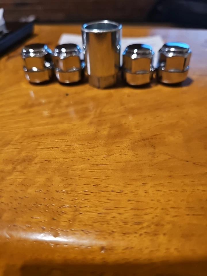 Travas de roda Honda Odyssey 2019 - Imagem 3 de 3