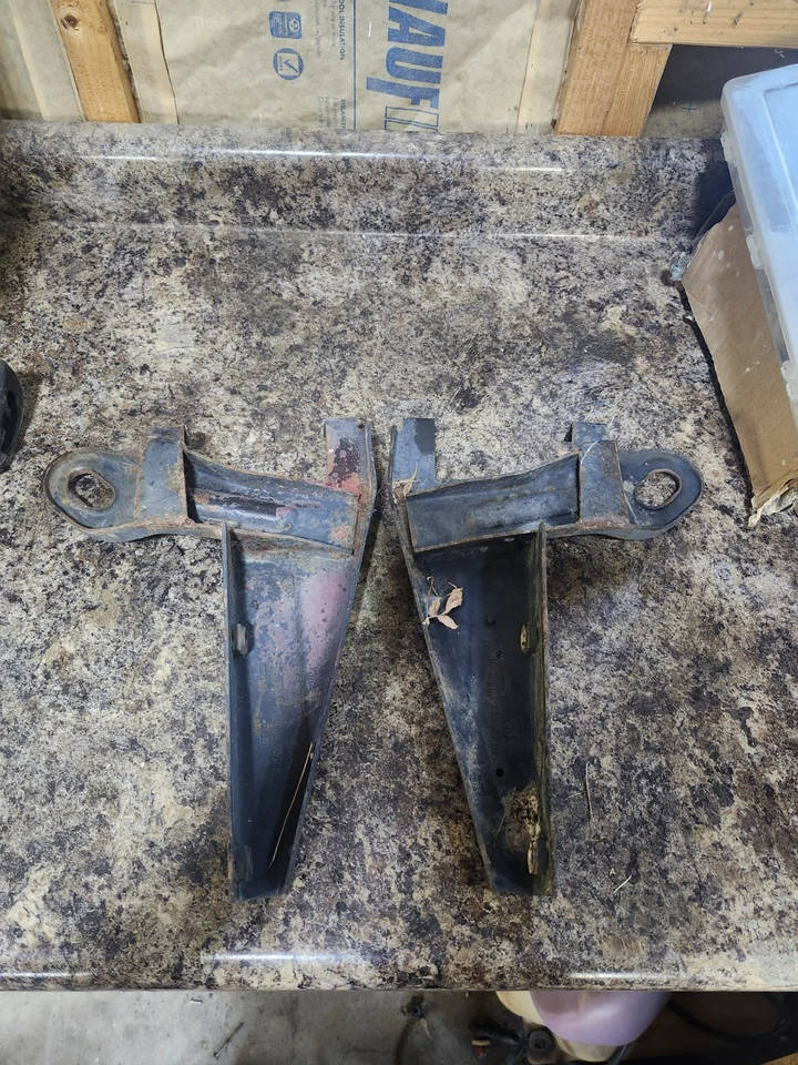 PAR Portachoques Soporte Volkswagen Corrado Original 503 807 114a 535 807 113  Foto 2 de 4