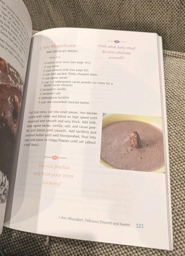 2 x Cafe Gratitude PB recipe books ~ I am Grateful & Sweet Gratitude VG Cond - Picture 6 of 12