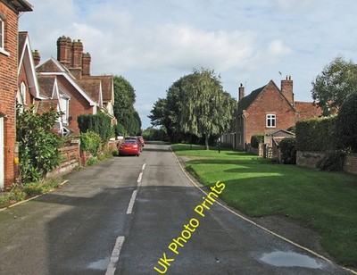 Photo 12x8 Orford: Daphne Road Orford/TM4249 From the corner of Broad Str c2016