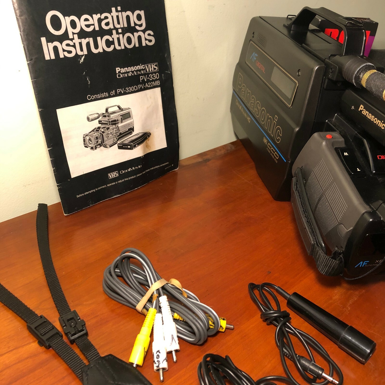 Vintage Panasonic PV330D OmniMovie HQ VHS CamCorder, With Case and Accessories eBay