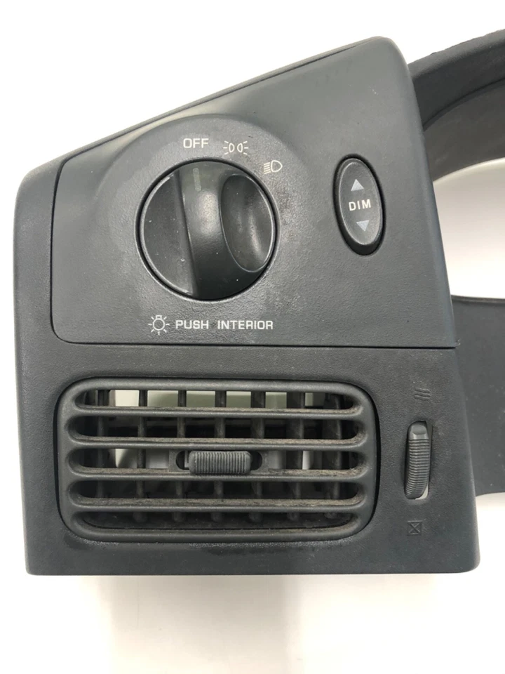 00-02 Nissan Quest Van SE Used Dashboard Speedometer Cluster Bezel Trim Cover Foto 2 de 4