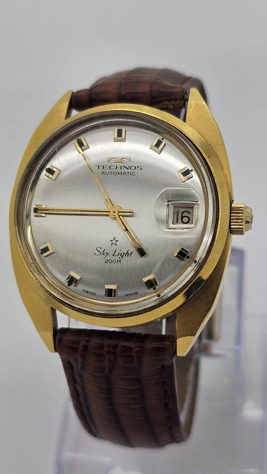RELOJ TECHNOS SKY LIGHT 36MM AUTOMÁTICO CAL 2622 TONO DORADO Foto 2 de 4