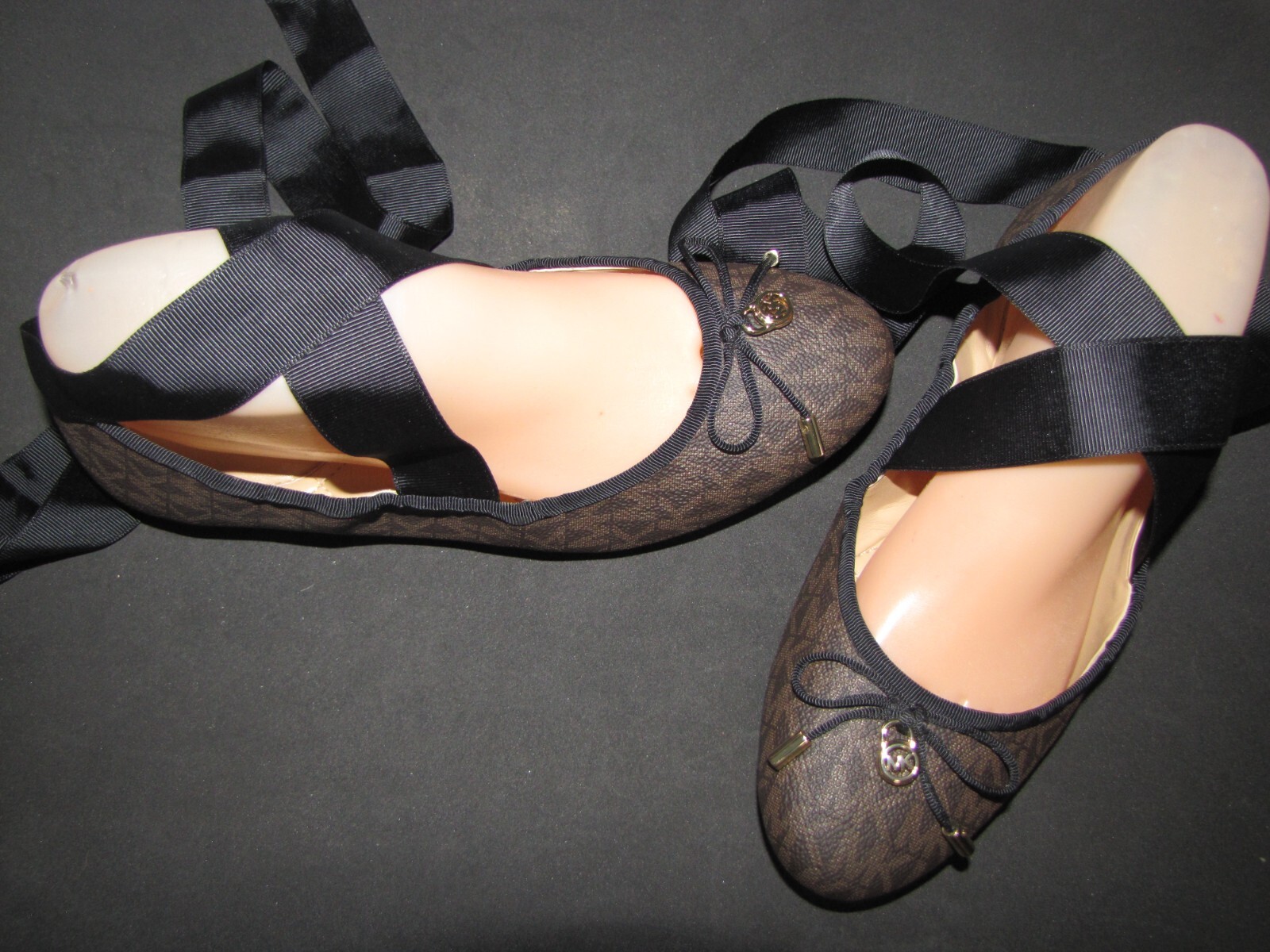 Michael Kors Signature Logo Black & Brown Ribbon Tie Ballet Flats 7