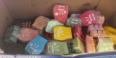 Large Mixed Lot of 29 Scentsy Bar Wickless Candle Tart Warmer Wax 3.2 fl oz NEW