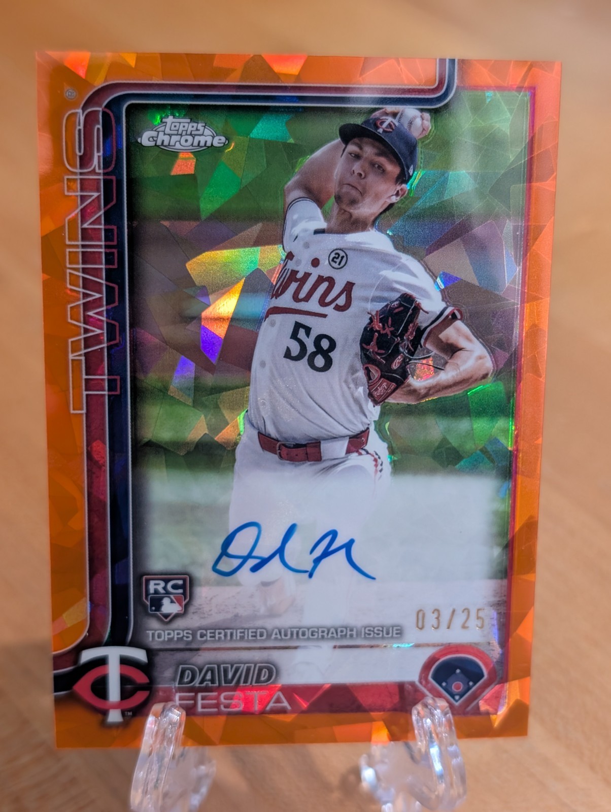 2025 Topps Chrome Sapphire David Festa Rookie Auto Refractor Orange RC #3/25