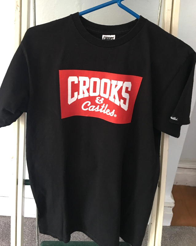 Crooks & Castles Logo Black/Red Short Sleeve T-Shirt - M, EUC