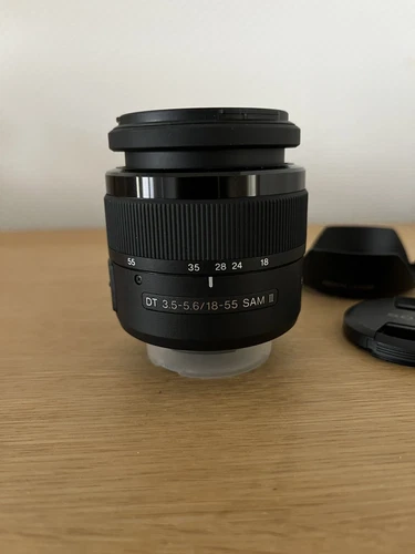 Sony Alpha SAL18552 18-55mm F/3.5-5.6 DT II SAM Kit-Objektiv, A-Mount - Bild 2 von 12
