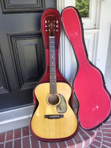 1960s Ariel ( Aria ) Model 692 Nagoya, Japan 000 Style W/Case Good Condtion.