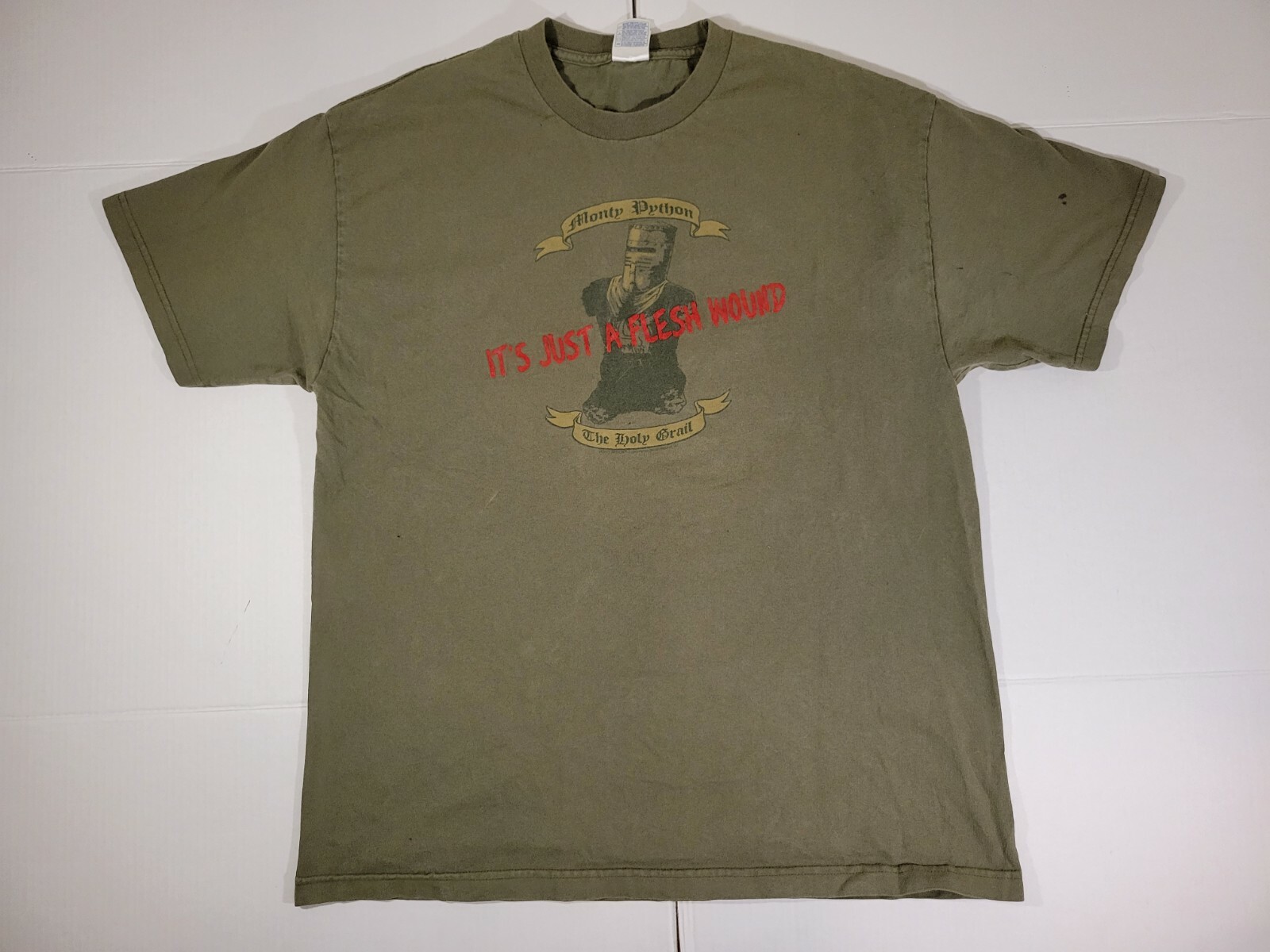Vintage Y2K 2005 Monty Python The Holy Grail Movie Flesh Wound Mens Shirt XL