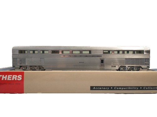 Échelle H0 - Walthers 85' Budd Observation Car Denver & Rio
