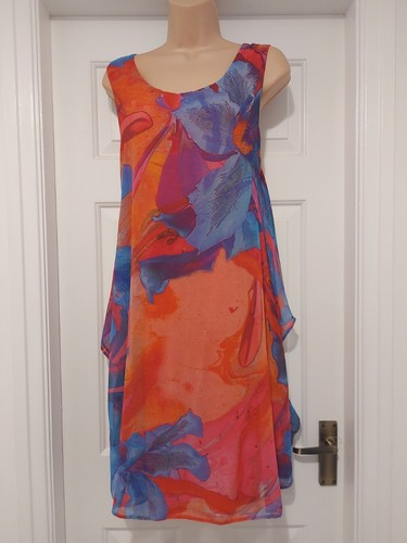 HERMOSO VESTIDO FLOTANTE WALLIS FLORAL DE GASA CON VOLANTES LATERALES SUAVES - Talla 16