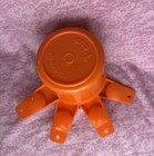 Vintage-Retro Set of 4 Tupperware Orange Measuring Cups & 5 Beige Spoons — photo 3
