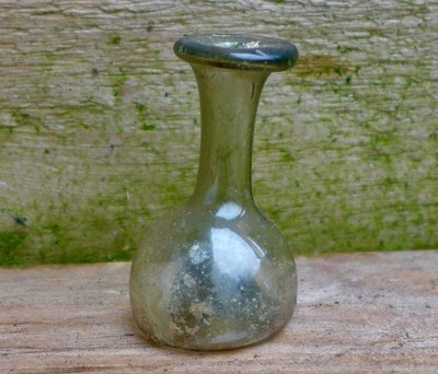 Nice and very rare Antique green glass medicine  poison bottle, Dutch, ca 1600
