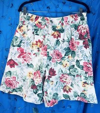 Vtg High Waisted Floral And White Denim Short 90s Y2K 32 Waist No Tag