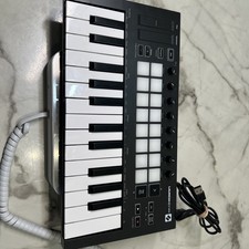 Novation Launchkey Mini Mk3 25 Mini-key Midi Keyboard