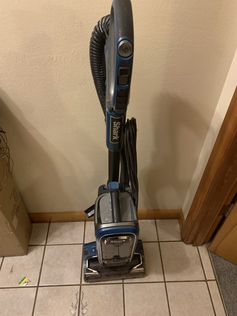 Shark AX952 APEX DuoClean Powered Lift 