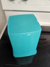 VINTAGE Aqua Tupperware 1560 Pick-A-Deli Pickle Keeper base only — photo 3