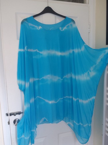 Flattering floaty chiffon top/tunic/kaftan, tie dye, lined. one size