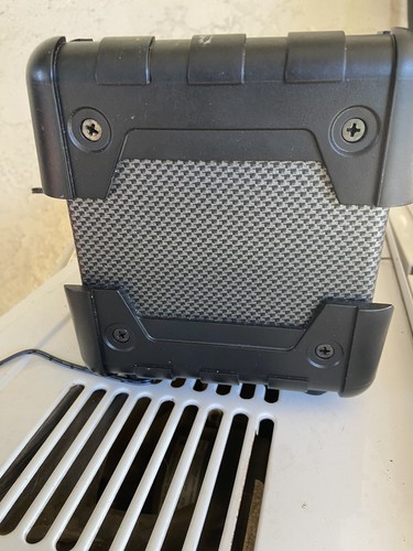 iCraig CMB3228 Alarm Clock Radio - Picture 6 of 9