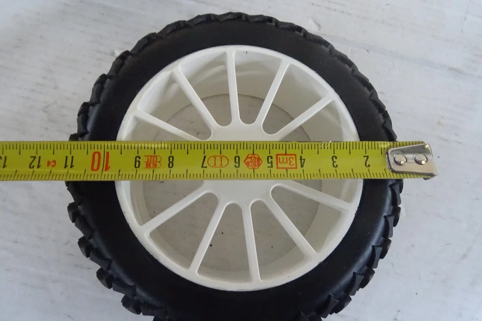 treno ruote per EB 4 S2 RC Thunder Tiger  rc motore a scoppio radiocomandata - Immagine 4 di 4