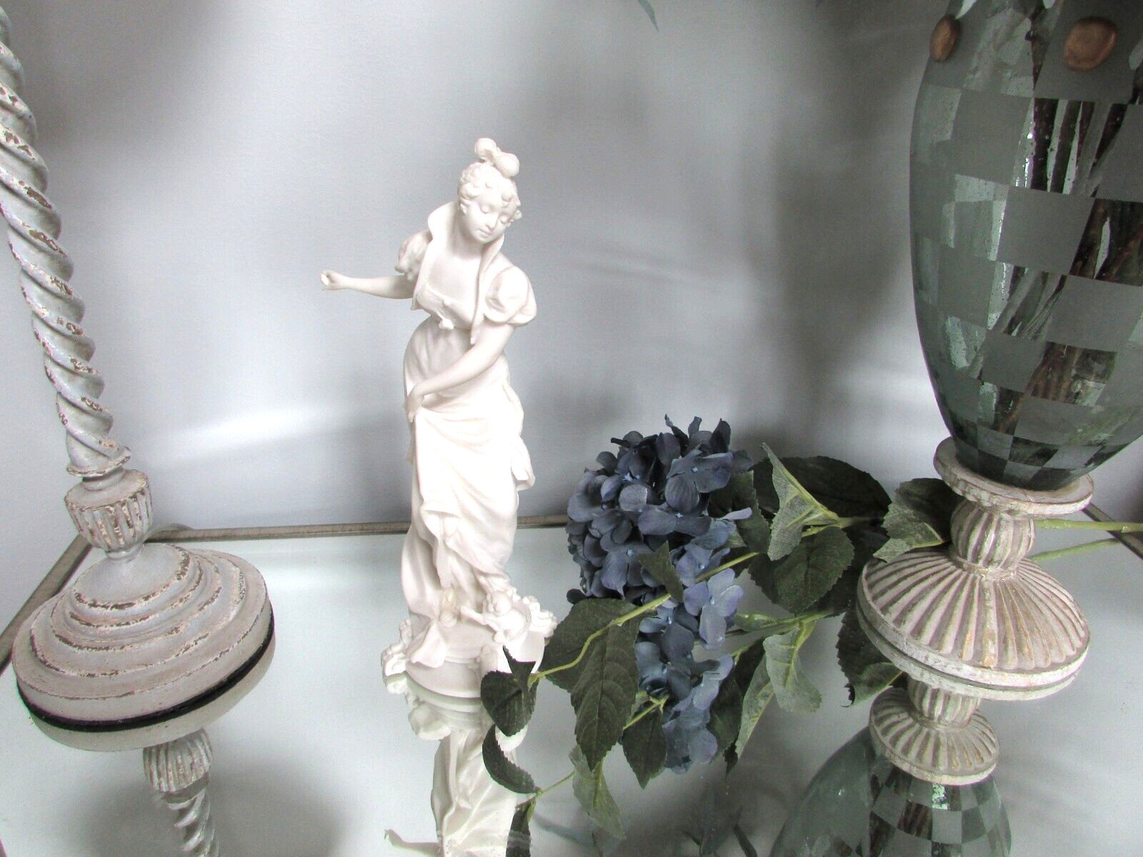 Objets D'art Parian Ware Porcelain Lady W/ Kitten Ltd Ed Intaglio 1990 White 11