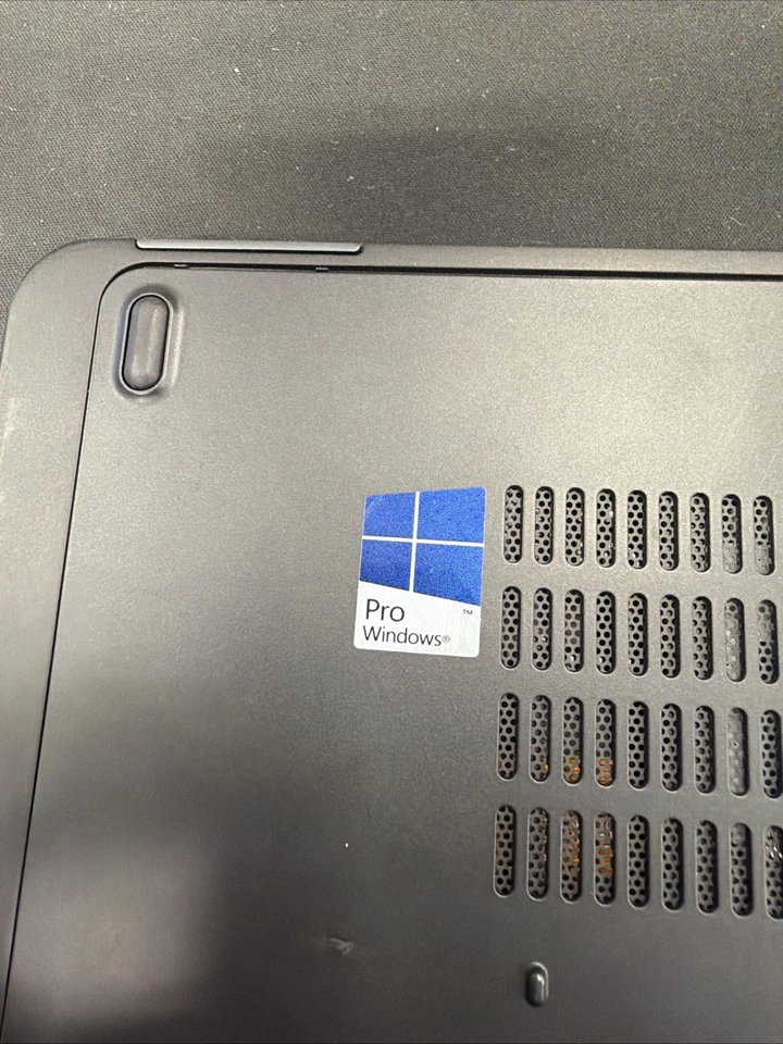 Dell e7450 i7 v pro needs a new battery - Image 3 of 4