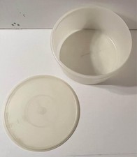 Vintage Tupperware Cake/Large Storage Container 256 with Lid 224