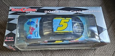 NIB! 2003 NASCAR 1:24 Scale Terry LaBonte #5 FINDING NEMO Diecast-Team Caliber