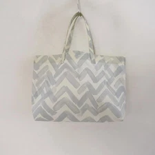 mina perhonen×Luisa Cevese Riedizioni yama