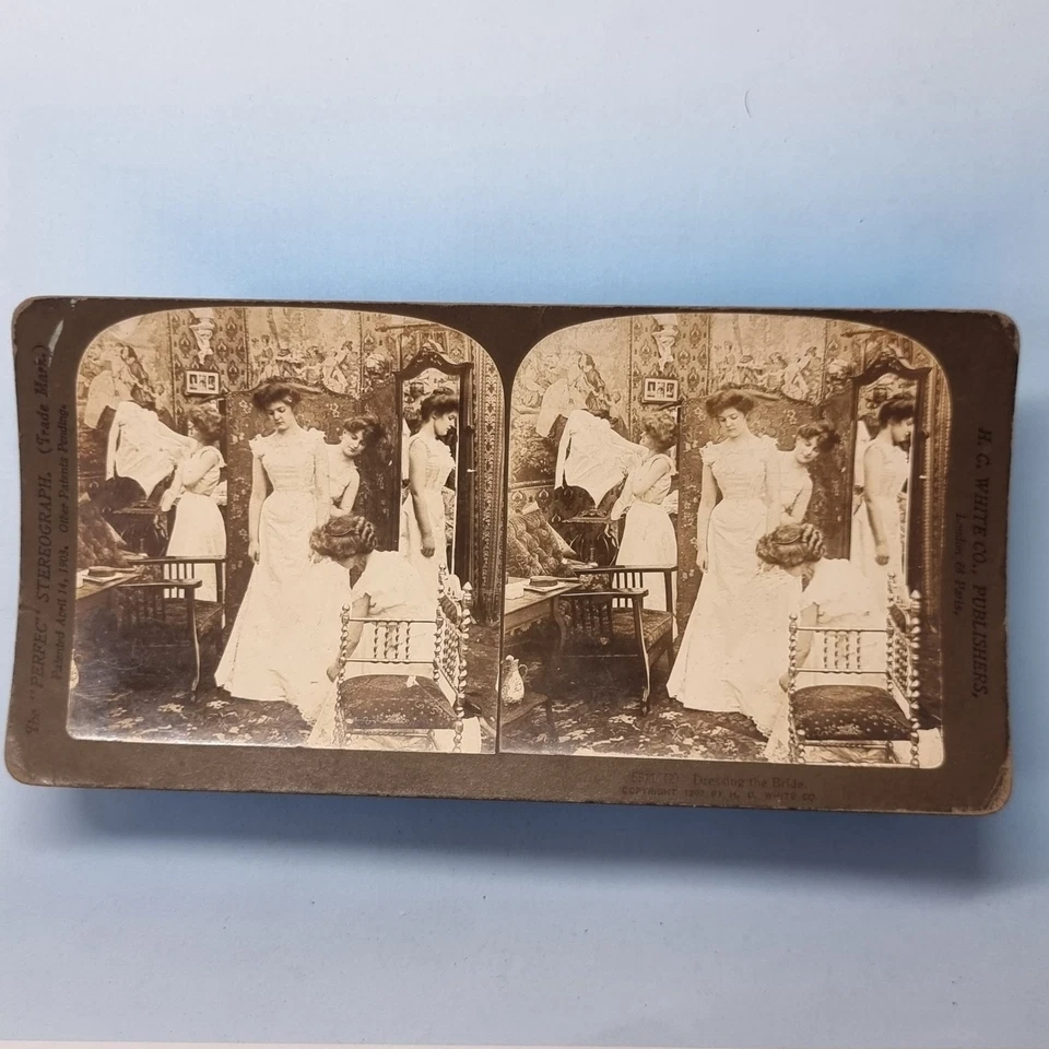Victoriano Risque Stereoview 3D C1900 Foto Real Novia Ropa Interior Vestirse Foto 2 de 3
