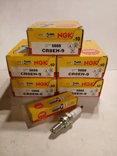 NEW NGK NICKEL SPARK PLUGS 5666 CR8EH-9 FITS HONDA CB400 CB900 QUANITY-4 FOUR