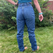Vintage 80s 90s Wrangler high-rise bareback taper ankle wedgie fit cowgirl jeans