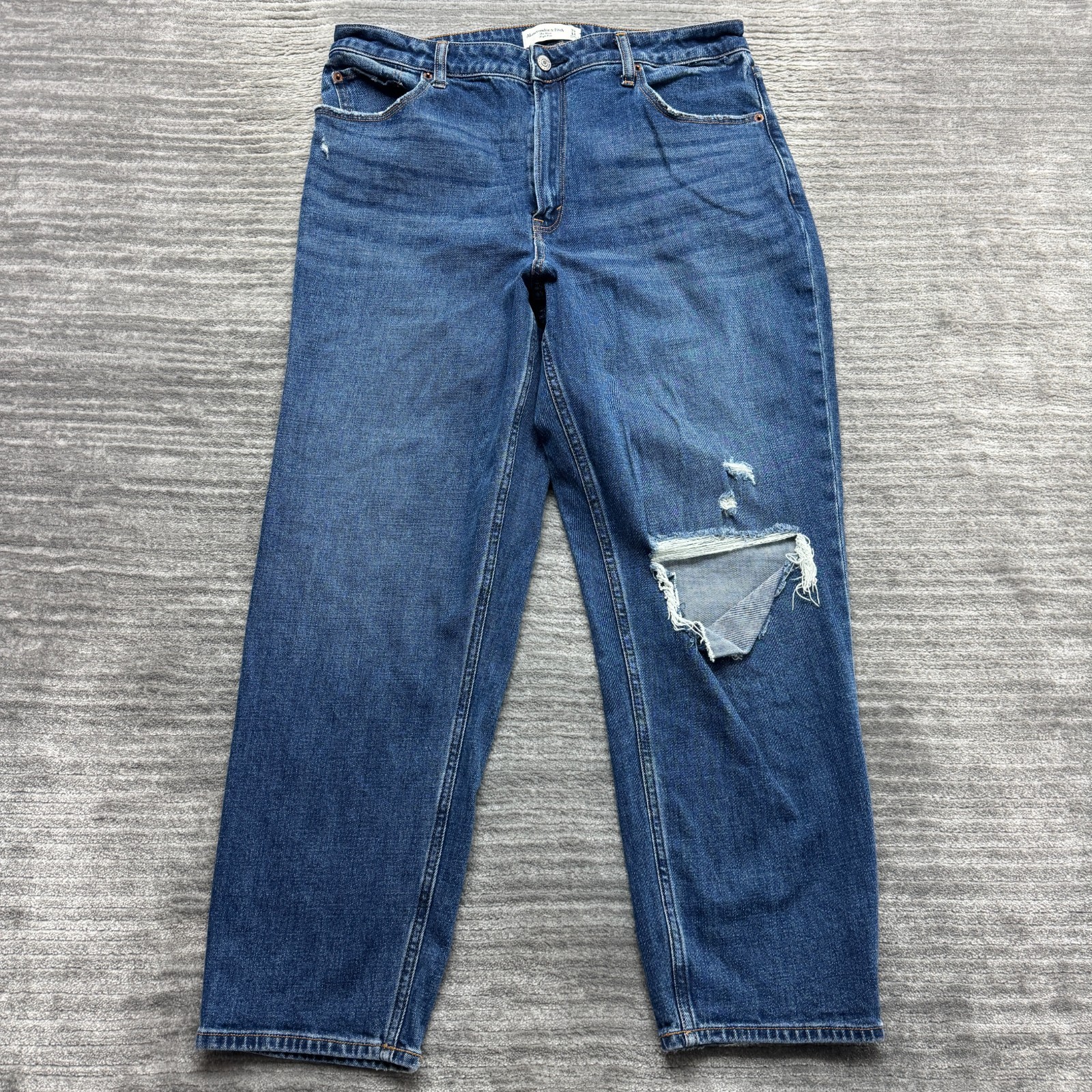Abercrombie & Fitch Jeans Size 32/14 Womens The Mom High Rise Blue Denim