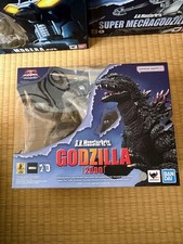 S.H.MonsterArts Godzilla 1999 2000 Millennium Megaguirus Figure