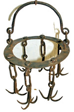 RARE Ancien tire-seau de puits en fer forgé