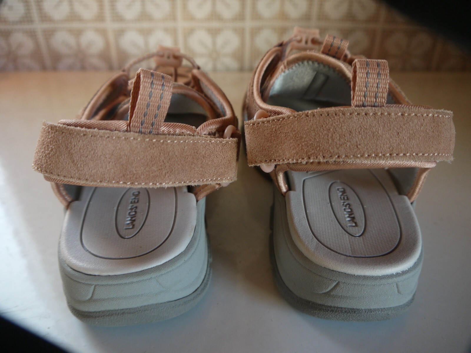 Lands End All Weather Closed Toe Hiking Sandals Sz 9B… Gem