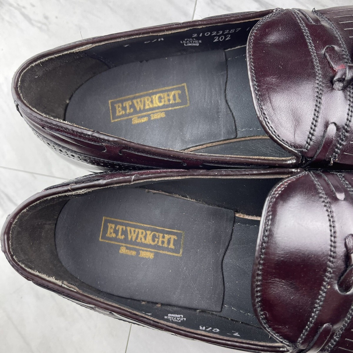 ET Wright Mens Leather Wing tip Brogue Kiltie Tassel Loafers 