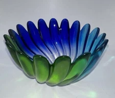 INova Solaris Blue & Green Swirl Petal Art Glass trinket candy Bowl  5.5 Germany